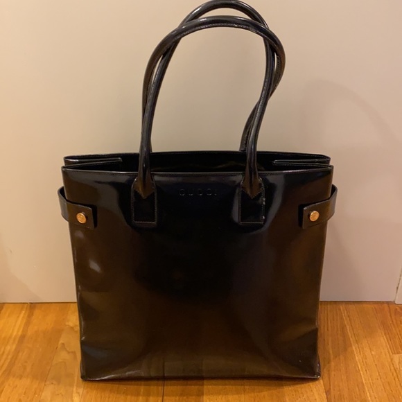 Gucci Handbags - Gucci Patent Leather Bag